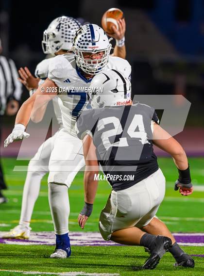 Thumbnail 3 in Hollidaysburg vs. Delaware Valley (PIAA Class 5A First Round) photogallery.