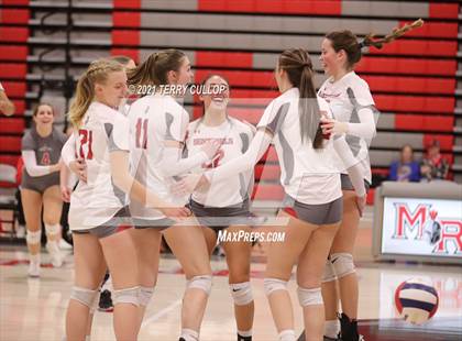 Thumbnail 3 in Herriman vs. Mountain Ridge (UHSAA 6A First Round) photogallery.