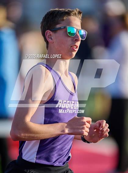 Thumbnail 2 in Lake Houston Conquerors Invitational (3200M) photogallery.