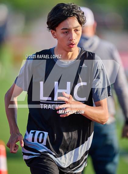 Thumbnail 1 in Lake Houston Conquerors Invitational (3200M) photogallery.