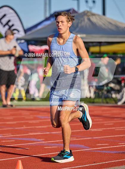Thumbnail 3 in Lake Houston Conquerors Invitational (3200M) photogallery.