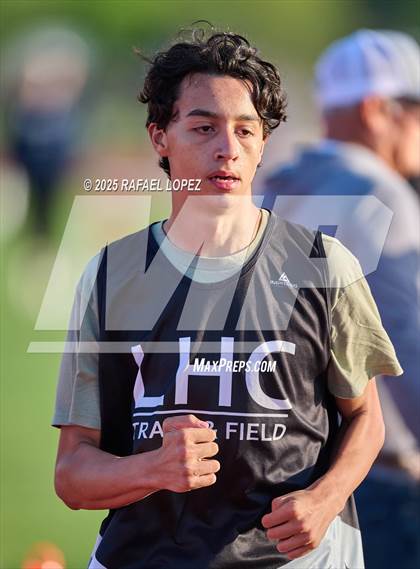 Thumbnail 2 in Lake Houston Conquerors Invitational (3200M) photogallery.
