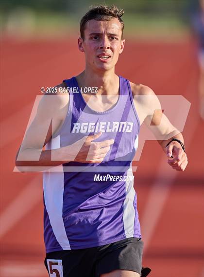 Thumbnail 1 in Lake Houston Conquerors Invitational (3200M) photogallery.