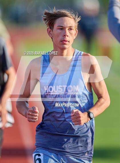 Thumbnail 3 in Lake Houston Conquerors Invitational (3200M) photogallery.