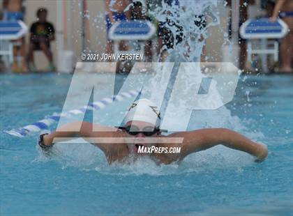 Thumbnail 1 in Tarpon Invitational photogallery.