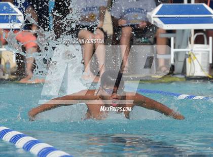 Thumbnail 1 in Tarpon Invitational photogallery.