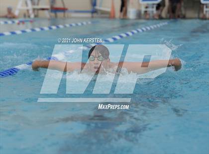 Thumbnail 2 in Tarpon Invitational photogallery.