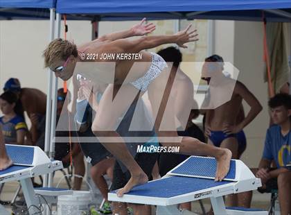 Thumbnail 3 in Tarpon Invitational photogallery.