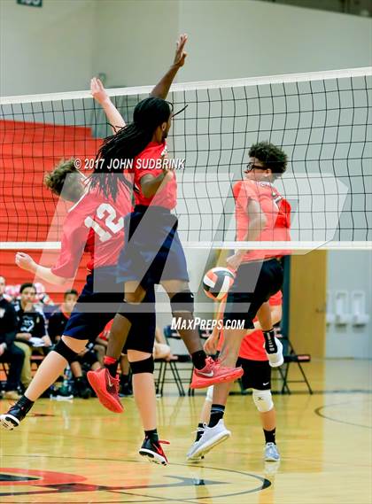 Thumbnail 3 in Lake Taylor @ Churchland photogallery.