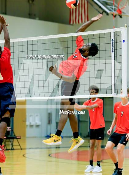 Thumbnail 3 in Lake Taylor @ Churchland photogallery.