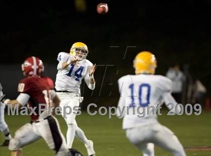 Thumbnail 2 in Garden Grove vs. La Mirada (CIF SS Southern Division Final) photogallery.