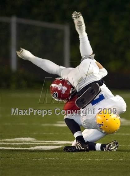 Thumbnail 3 in Garden Grove vs. La Mirada (CIF SS Southern Division Final) photogallery.