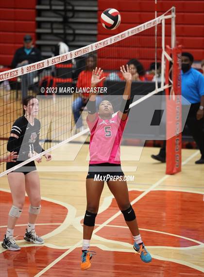 Thumbnail 3 in Butler @ South Mecklenburg photogallery.