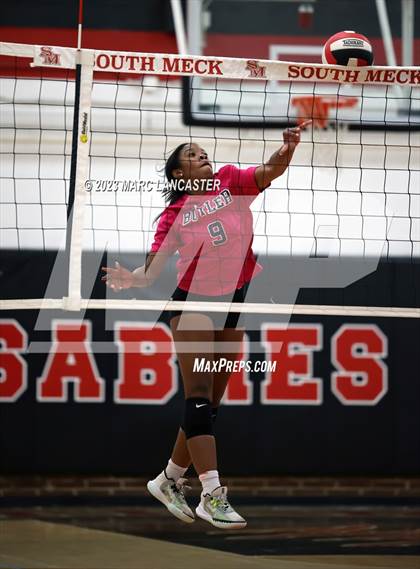 Thumbnail 2 in Butler @ South Mecklenburg photogallery.