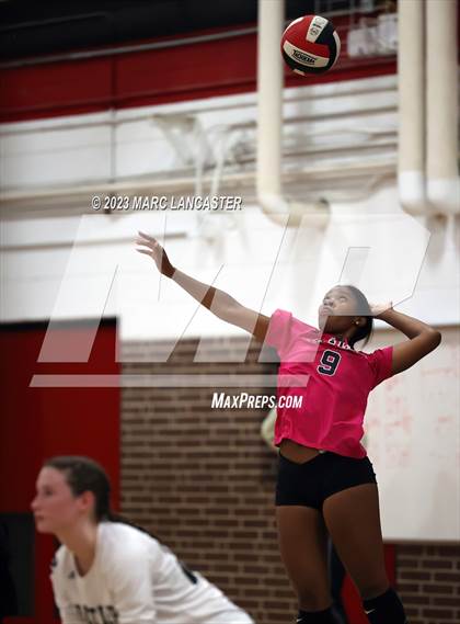 Thumbnail 1 in Butler @ South Mecklenburg photogallery.