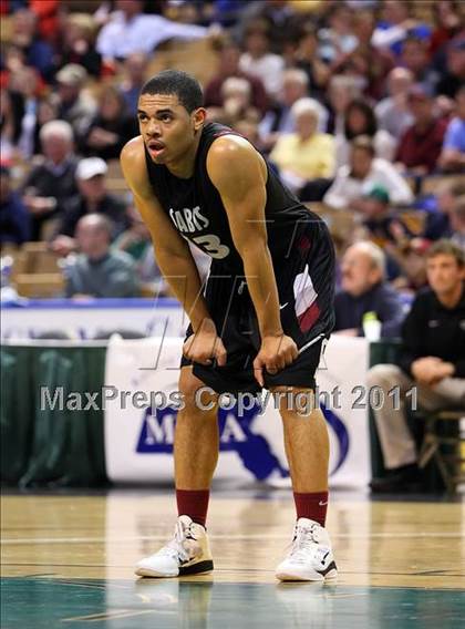 Thumbnail 2 in Sabis vs Northbridge (MIAA Division 2 Semifinal) photogallery.