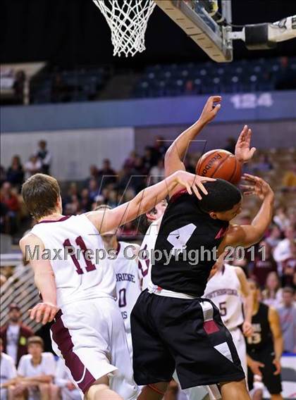 Thumbnail 3 in Sabis vs Northbridge (MIAA Division 2 Semifinal) photogallery.