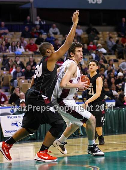 Thumbnail 1 in Sabis vs Northbridge (MIAA Division 2 Semifinal) photogallery.
