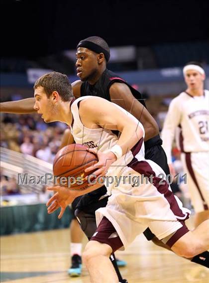 Thumbnail 3 in Sabis vs Northbridge (MIAA Division 2 Semifinal) photogallery.