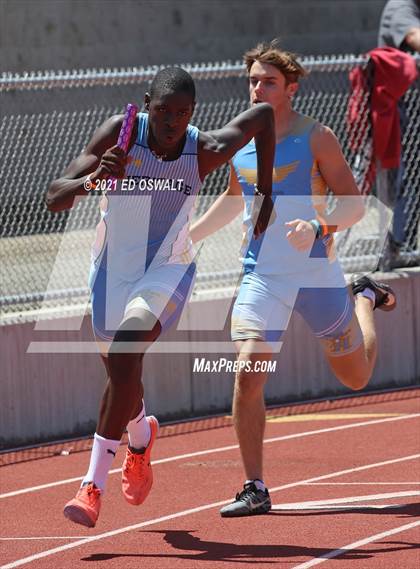 Thumbnail 2 in Pittsburg Relays (Relays: 4x100, 4x200, Distance Medley, Sprint Medley) photogallery.