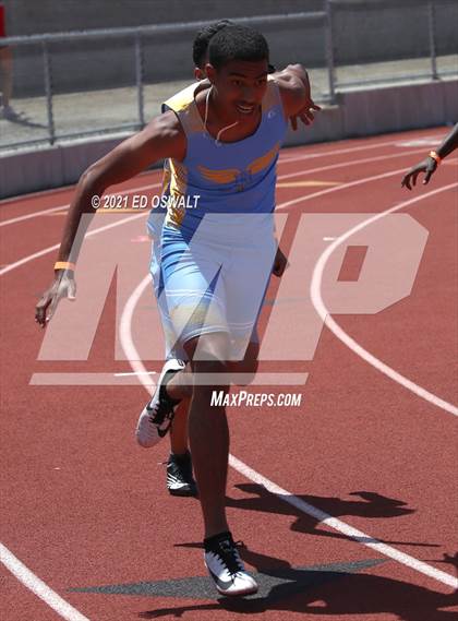 Thumbnail 3 in Pittsburg Relays (Relays: 4x100, 4x200, Distance Medley, Sprint Medley) photogallery.