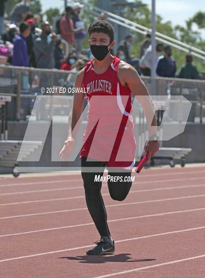 Thumbnail 3 in Pittsburg Relays (Relays: 4x100, 4x200, Distance Medley, Sprint Medley) photogallery.