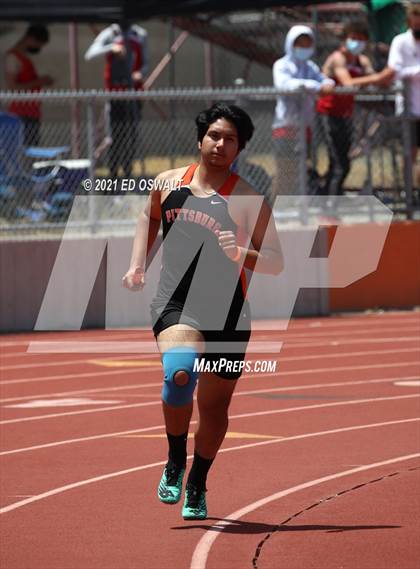 Thumbnail 1 in Pittsburg Relays (Relays: 4x100, 4x200, Distance Medley, Sprint Medley) photogallery.