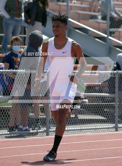 Thumbnail 1 in Pittsburg Relays (Relays: 4x100, 4x200, Distance Medley, Sprint Medley) photogallery.
