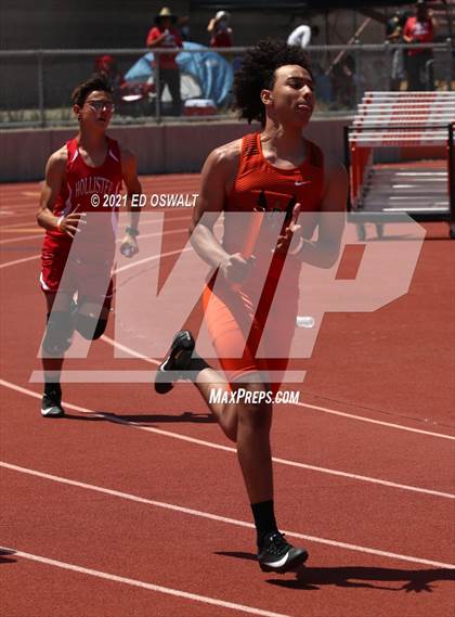 Thumbnail 1 in Pittsburg Relays (Relays: 4x100, 4x200, Distance Medley, Sprint Medley) photogallery.