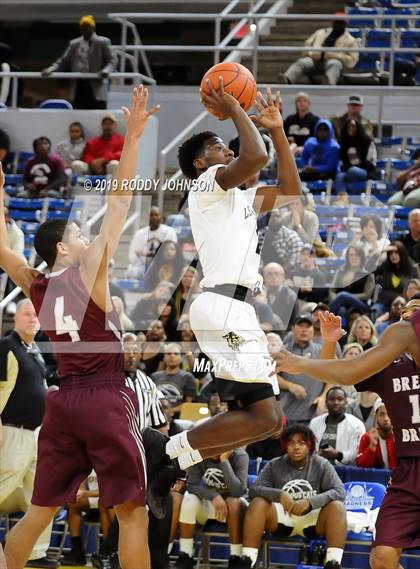 Thumbnail 1 in Breaux Bridge vs. Leesville (LHSAA 4A Semifinal) photogallery.