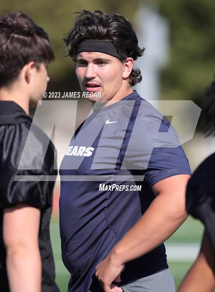 Thumbnail 2 in Menlo-Atherton @ Hillsdale (7v7 scrimmage) photogallery.