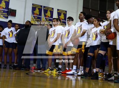 Thumbnail 2 in Warren vs. Lynwood photogallery.