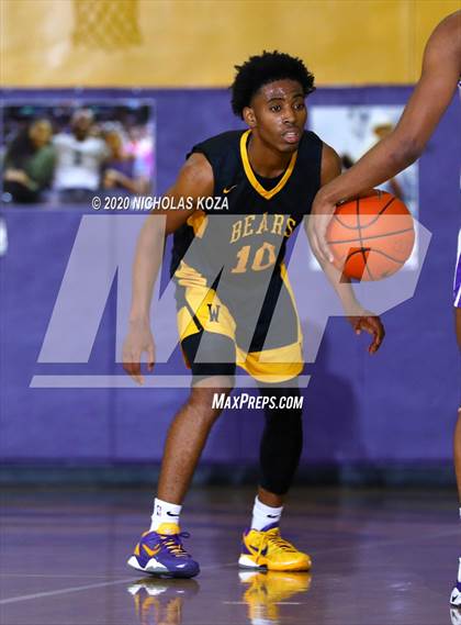 Thumbnail 3 in Warren vs. Lynwood photogallery.