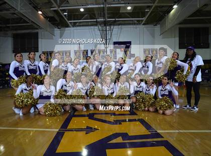 Thumbnail 1 in Warren vs. Lynwood photogallery.