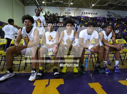 Thumbnail 3 in Warren vs. Lynwood photogallery.