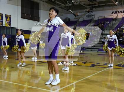 Thumbnail 3 in Warren vs. Lynwood photogallery.