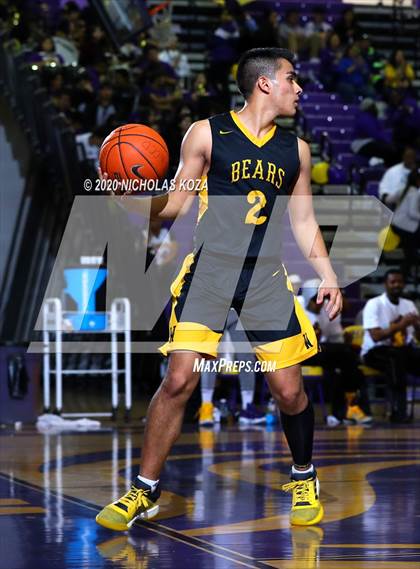 Thumbnail 3 in Warren vs. Lynwood photogallery.