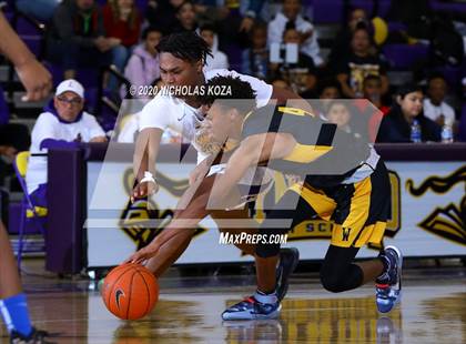 Thumbnail 1 in Warren vs. Lynwood photogallery.