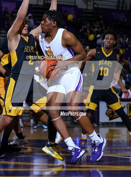 Thumbnail 1 in Warren vs. Lynwood photogallery.