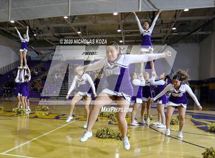 Thumbnail 3 in Warren vs. Lynwood photogallery.