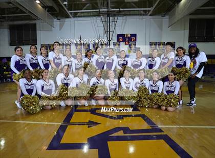 Thumbnail 3 in Warren vs. Lynwood photogallery.