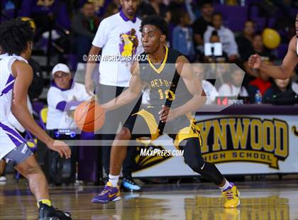 Thumbnail 1 in Warren vs. Lynwood photogallery.