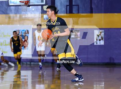Thumbnail 1 in Warren vs. Lynwood photogallery.