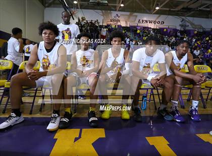 Thumbnail 1 in Warren vs. Lynwood photogallery.