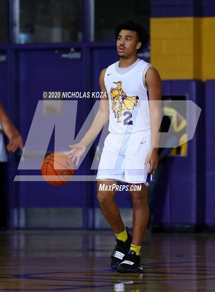 Thumbnail 3 in Warren vs. Lynwood photogallery.