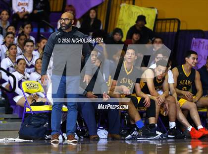 Thumbnail 1 in Warren vs. Lynwood photogallery.