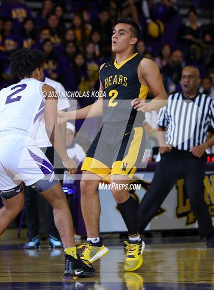 Thumbnail 3 in Warren vs. Lynwood photogallery.