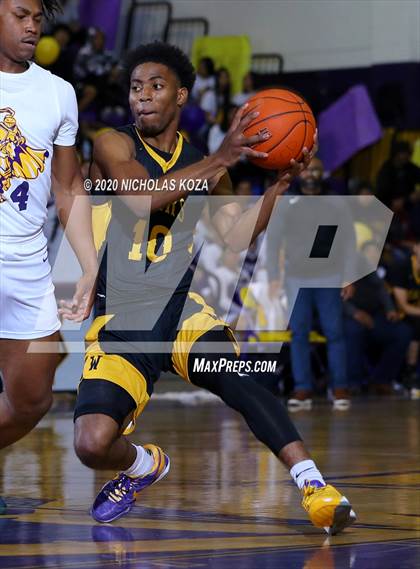 Thumbnail 2 in Warren vs. Lynwood photogallery.
