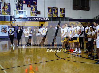 Thumbnail 1 in Warren vs. Lynwood photogallery.