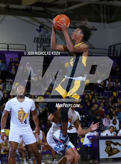 Thumbnail 2 in Warren vs. Lynwood photogallery.